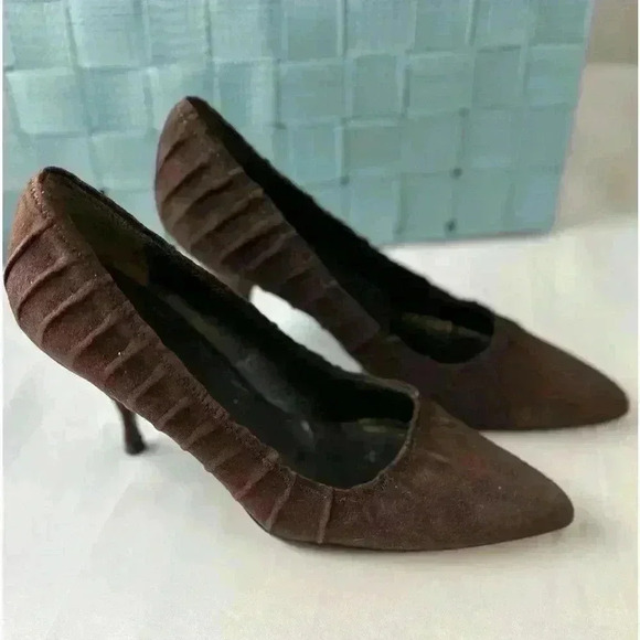 Prada Women's Brown Suede Pleated Slip-on Pointed Toe Pump Heels Size 36 - Picture 1 of 8